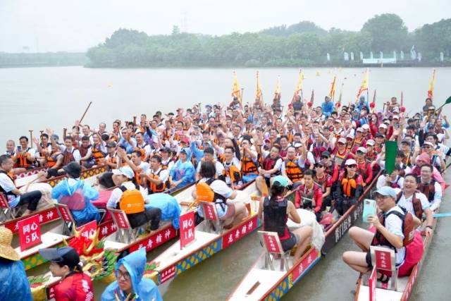 叠滘龙船来娱乐城平台湿地了！劲啊可倒挡、能S弯、会漂移…