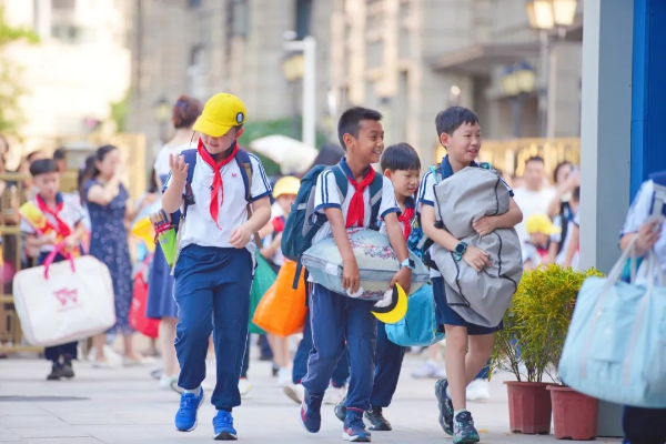 现场直击！娱乐城平台“花式”迎开学！